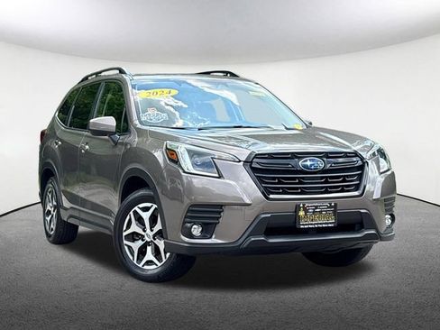 Certified 2024 Subaru Forester Premium AWD/4WD image 3