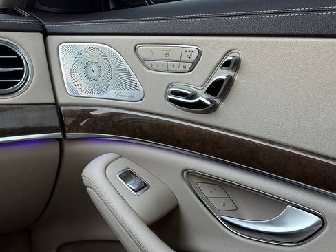 Used 2015 Mercedes-Benz S 550 4MATIC Sedan image 34