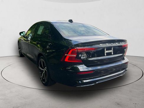 Certified 2024 Volvo S60 B5 Plus AWD/4WD image 3