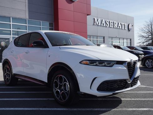 Used 2024 Alfa Romeo Tonale Ti image 5