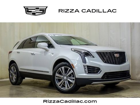 Certified 2025 Cadillac XT5 Premium Luxury image 1