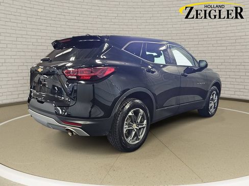 Used 2025 Chevrolet Blazer LT AWD/4WD image 5