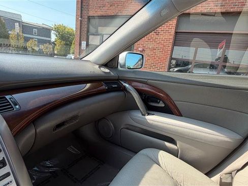 Used 2006 Acura RL AWD/4WD image 40