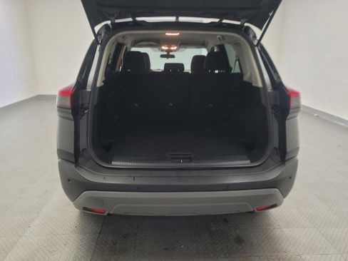 Used 2023 Nissan Rogue S image 29