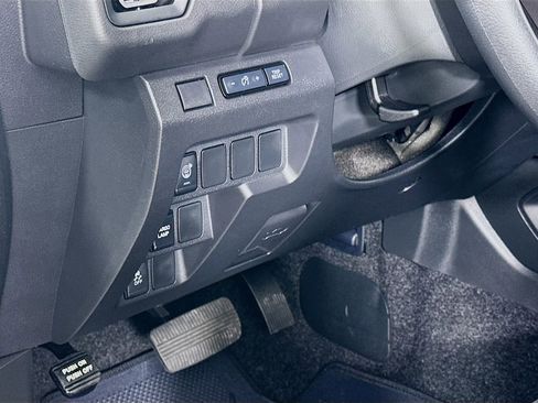 Used 2025 Nissan Frontier S image 10