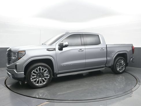 Used 2025 GMC Sierra 1500 Denali Ultimate AWD/4WD image 2