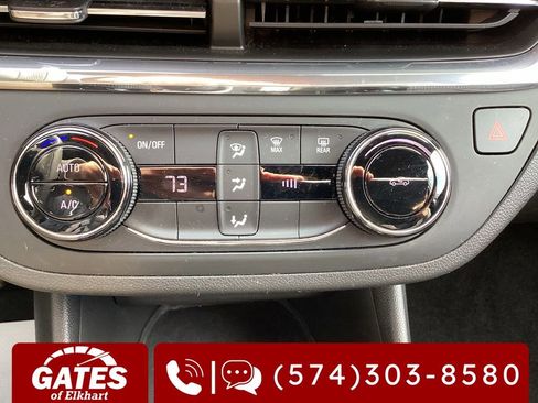 Used 2025 Buick Envista Preferred FWD image 15
