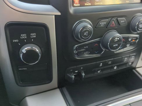 Used 2017 RAM 3500 Big Horn w/ Sport Appearance Group image 28