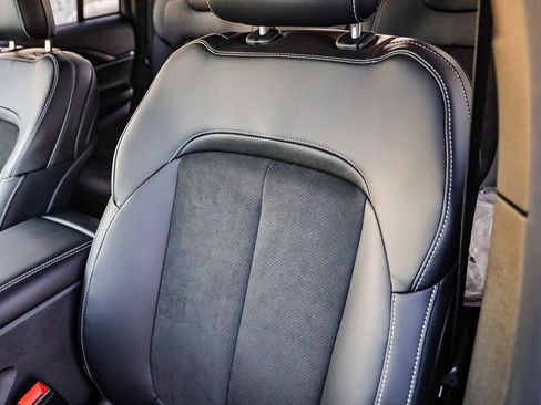 New 2025 Jeep Grand Cherokee Altitude image 25