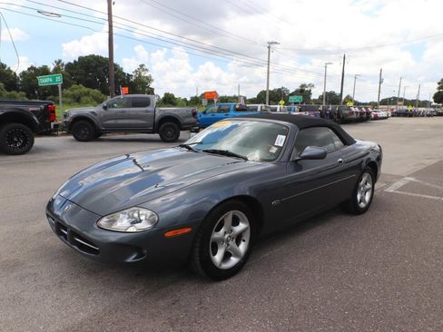 Used 2000 Jaguar XK8 Convertible RWD image 3
