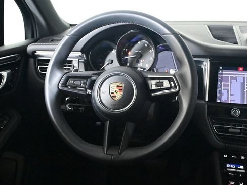 Certified 2026 Porsche Macan AWD/4WD image 12