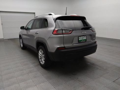 Used 2019 Jeep Cherokee Latitude w/ Popular Appearance Group FWD image 5