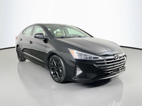 Used 2019 Hyundai Elantra Limited w/ Ultimate Package 02 FWD image 3