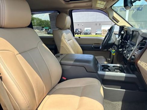 Used 2016 Ford F350 Lariat w/ Lariat Ultimate Package AWD/4WD image 13