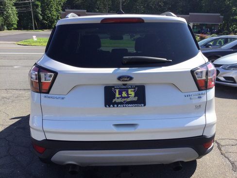 Used 2018 Ford Escape Titanium AWD/4WD image 9
