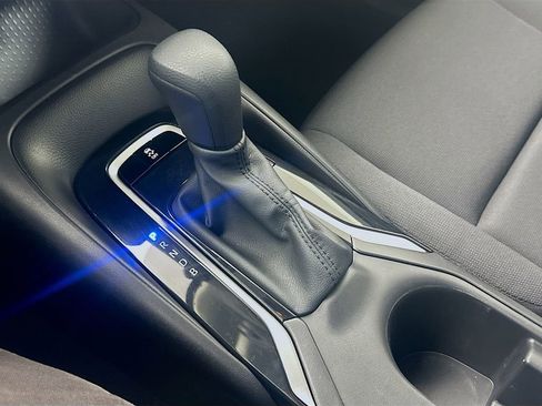 Certified 2025 Toyota Corolla LE FWD image 16