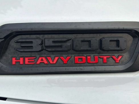 Used 2024 RAM 3500 Big Horn w/ Night Edition AWD/4WD image 23