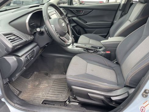 Used 2019 Subaru Crosstrek 2.0i Premium w/ Eyesight System image 9