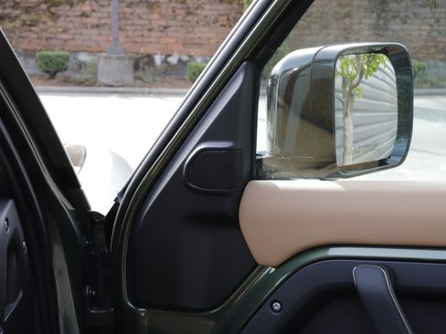 New 2026 Land Rover Defender 110 X AWD/4WD image 8