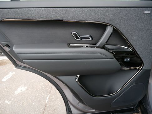 Used 2025 Land Rover Range Rover Sport Dynamic SE image 17