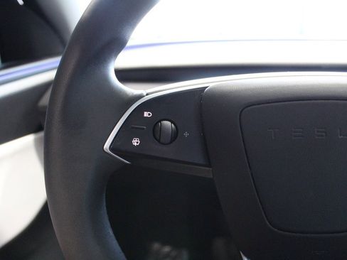 Used 2026 Tesla Model Y Long Range image 30