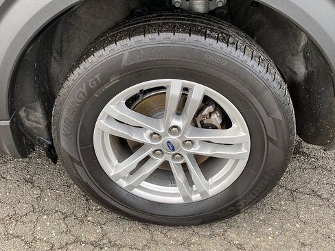 Certified 2023 Ford Explorer XLT w/ Equipment Group 202A image 13