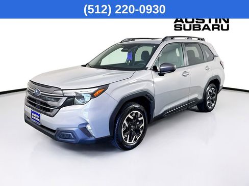 Used 2026 Subaru Forester Premium image 4