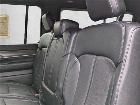 Used 2024 Jeep Wagoneer L Series II RWD image 23