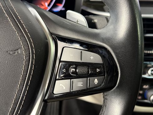 Used 2020 BMW 530i w/ Convenience Package RWD image 29
