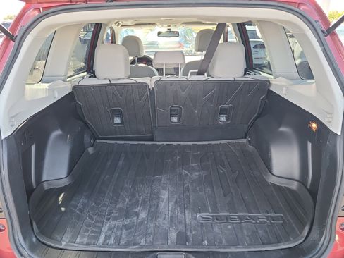 Used 2016 Subaru Forester 2.5i Premium image 13