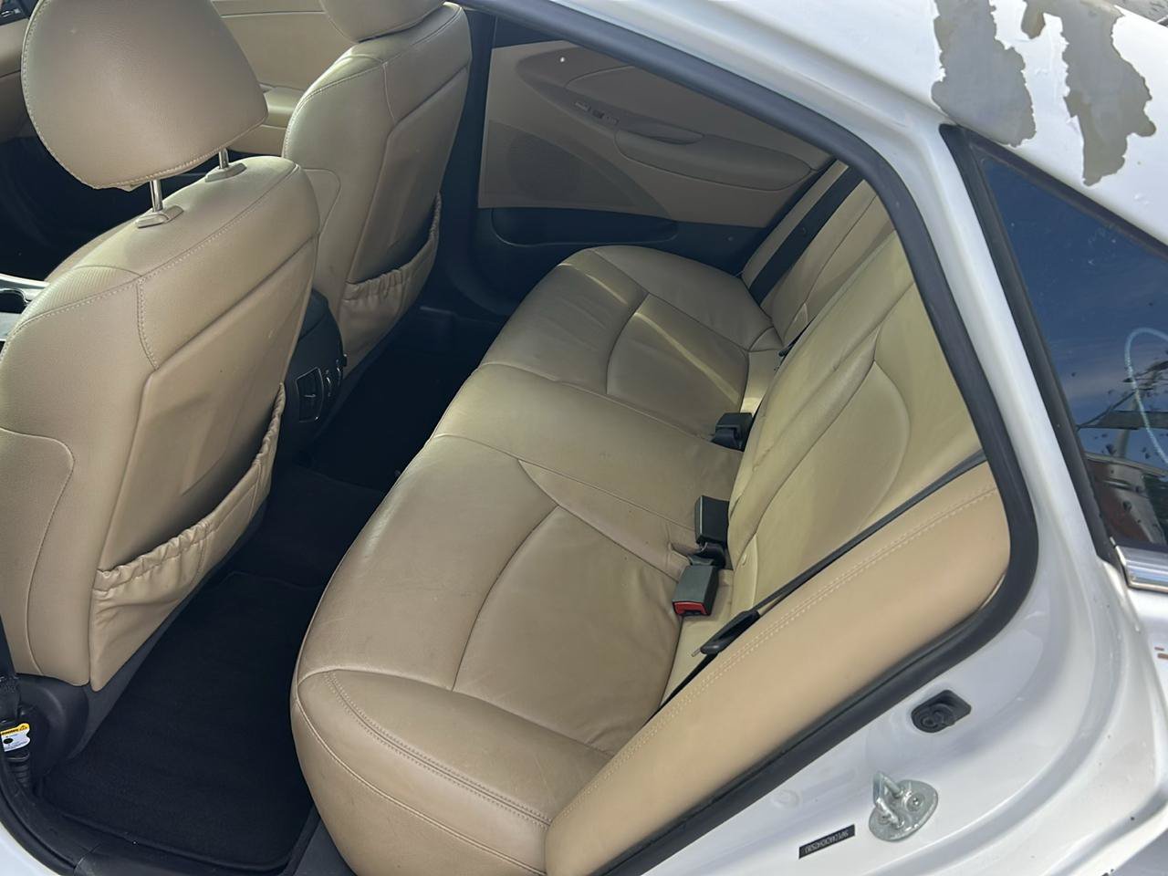 Used 2012 Hyundai Sonata Limited FWD image 11
