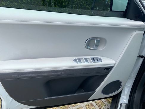 Certified 2024 Hyundai Ioniq 5 Limited RWD image 31