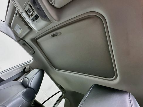 Used 2021 Toyota RAV4 XLE Premium AWD/4WD image 25