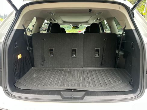 Certified 2023 Subaru Ascent Touring AWD/4WD image 32