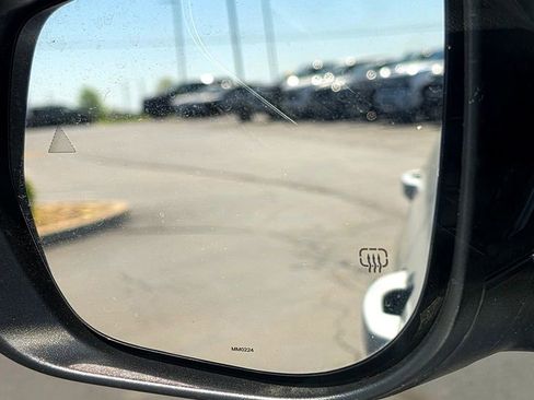 Used 2024 Jeep Grand Cherokee L Laredo AWD/4WD image 57