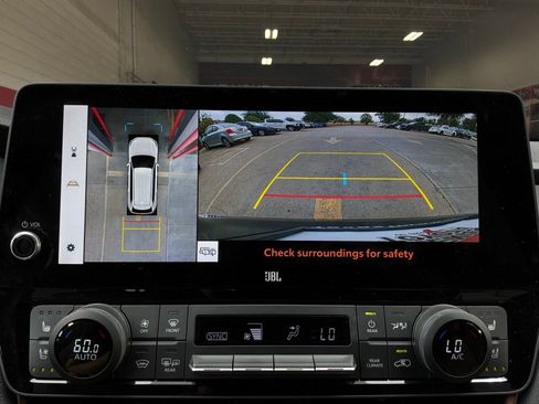 Used 2024 Toyota Grand Highlander AWD Hybrid image 43