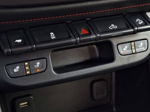 Used 2018 GMC Canyon All Terrain w/ Trailering Package image 22