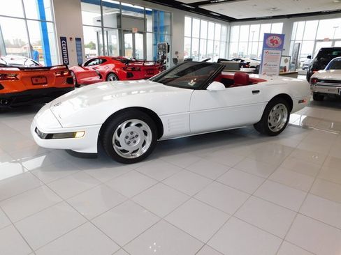 Used 1991 Chevrolet Corvette Convertible image 7