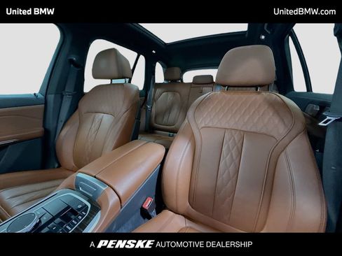 Used 2024 BMW X5 xDrive40i w/ M Sport Package AWD/4WD image 5