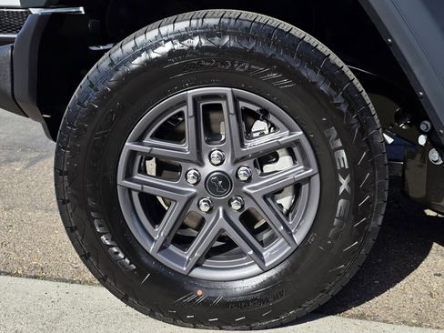 New 2026 Jeep Wrangler Unlimited Sport AWD/4WD image 9