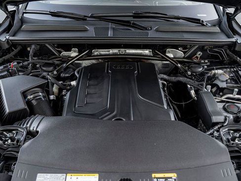 Certified 2025 Audi Q5 2.0T Premium Plus w/ Premium Plus image 33