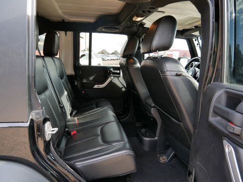 Used 2013 Jeep Wrangler Unlimited Rubicon w/ Dual Top Group image 10