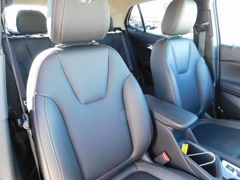 Used 2024 Buick Encore GX Sport Touring image 18