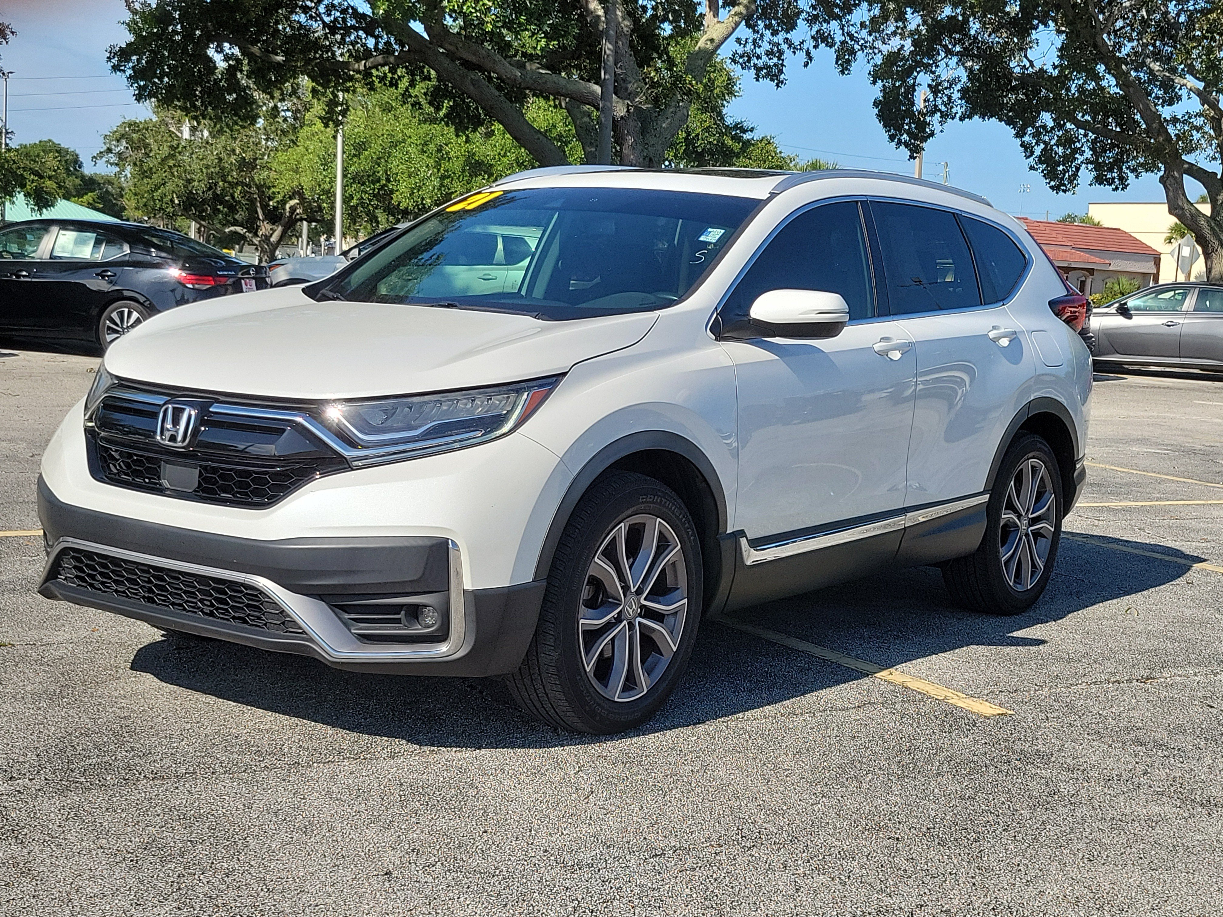 Used 2021 Honda CR-V Touring image 2