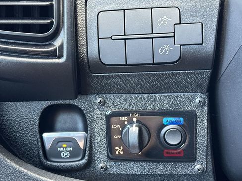 Used 2023 RAM ProMaster 1500 FWD image 21