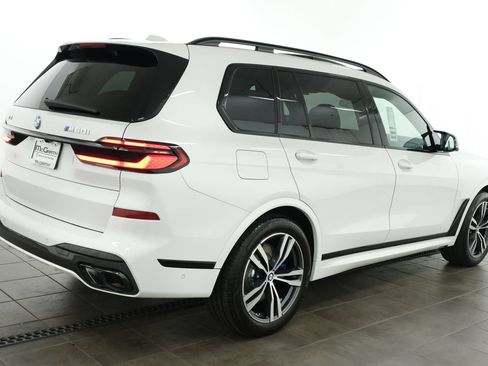 Used 2026 BMW X7 M60i AWD/4WD image 5
