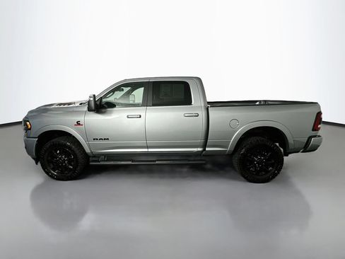 Used 2023 RAM 2500 Limited w/ Night Edition AWD/4WD image 4