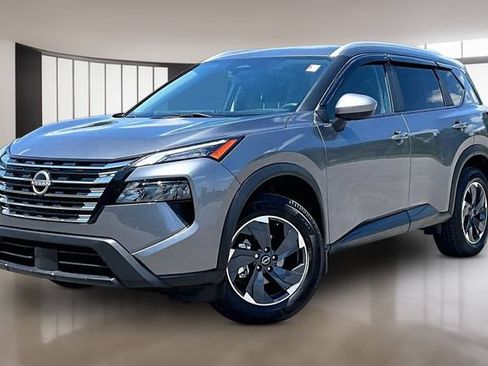 Used 2024 Nissan Rogue SV w/ SV Premium Package FWD image 1