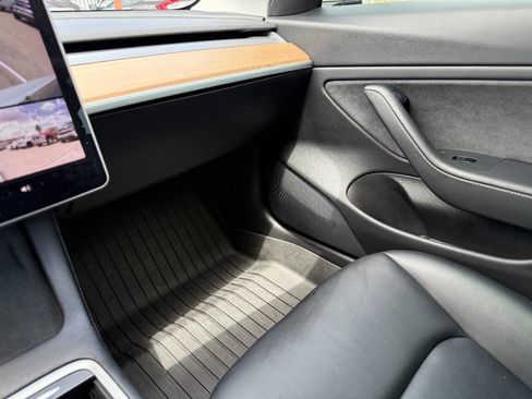 Used 2021 Tesla Model 3 Long Range image 14