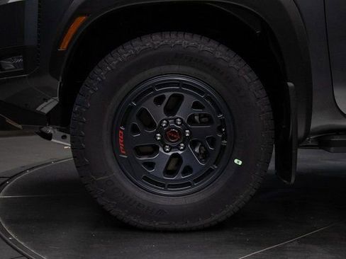 New 2026 Nissan Frontier PRO-4X w/ Pro-4x Convenience Package image 8